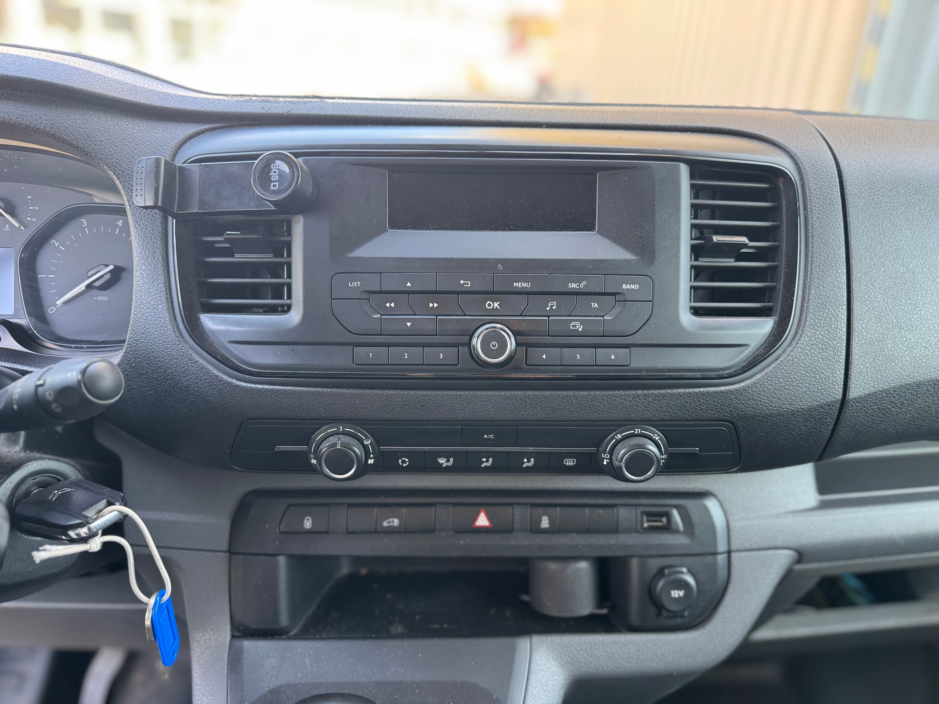 CITROEN Jumpy 2.0 BlueHDi 120 XL Komfort-image-12