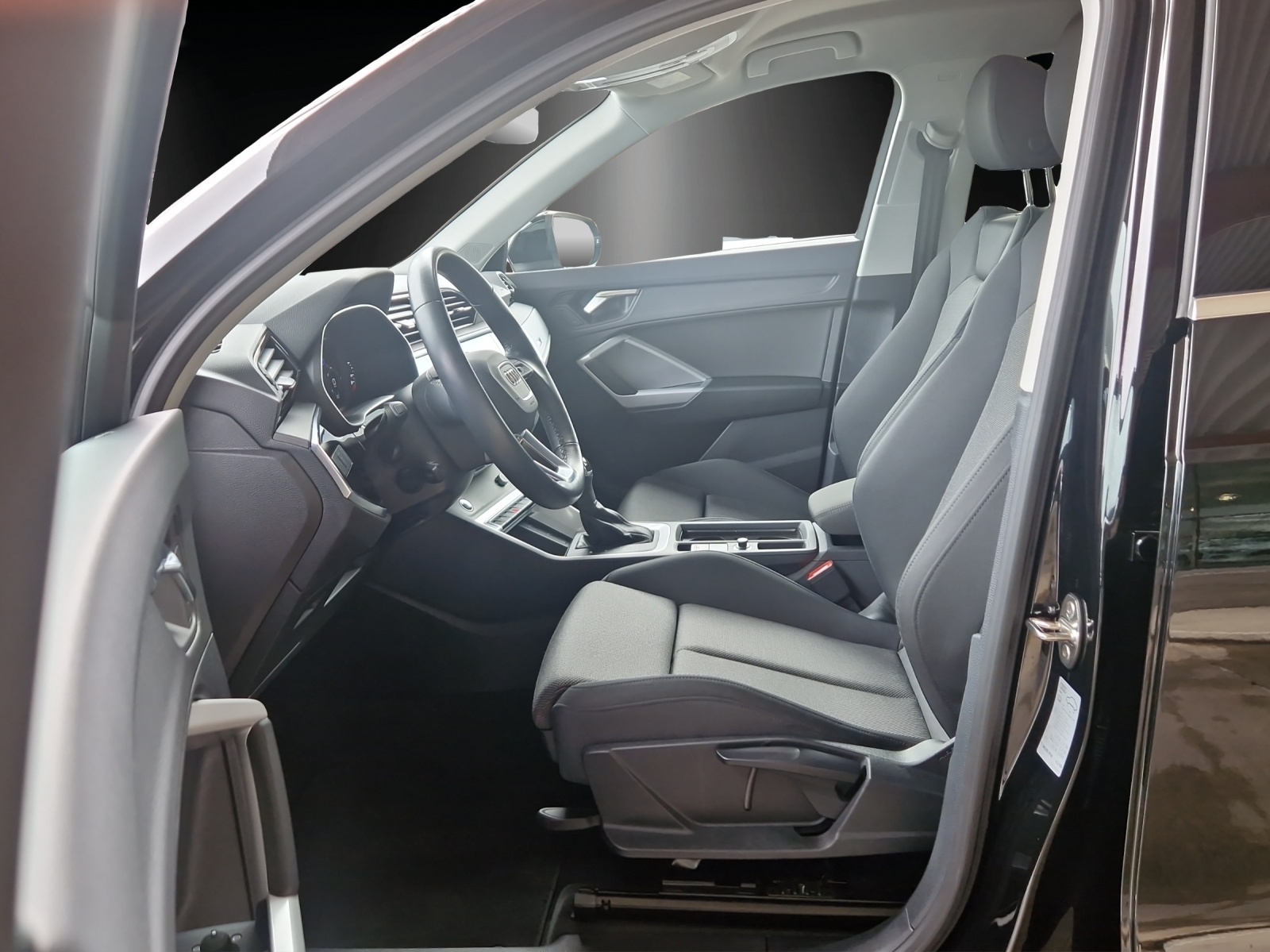 AUDI Q3 35 TFSI advanced Attraction S-tronic-image-9