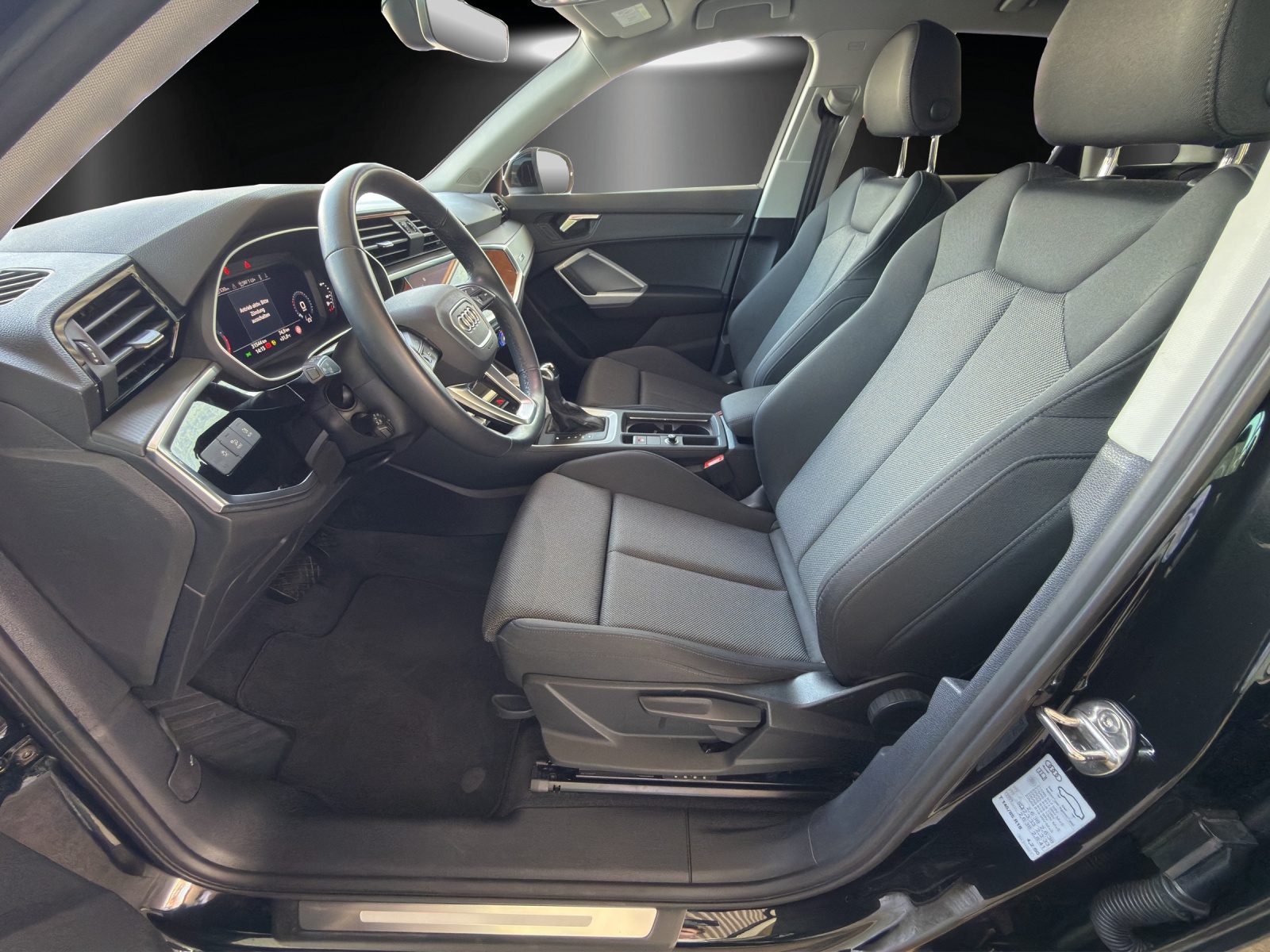 AUDI Q3 35 TFSI advanced Attraction S-tronic-image-9