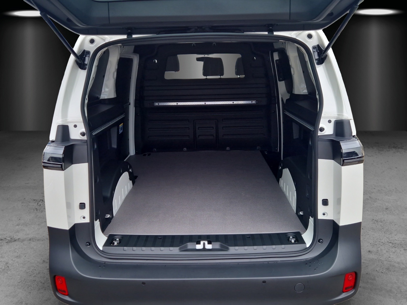 VW ID. Buzz Cargo Pro 4Motion-image-6