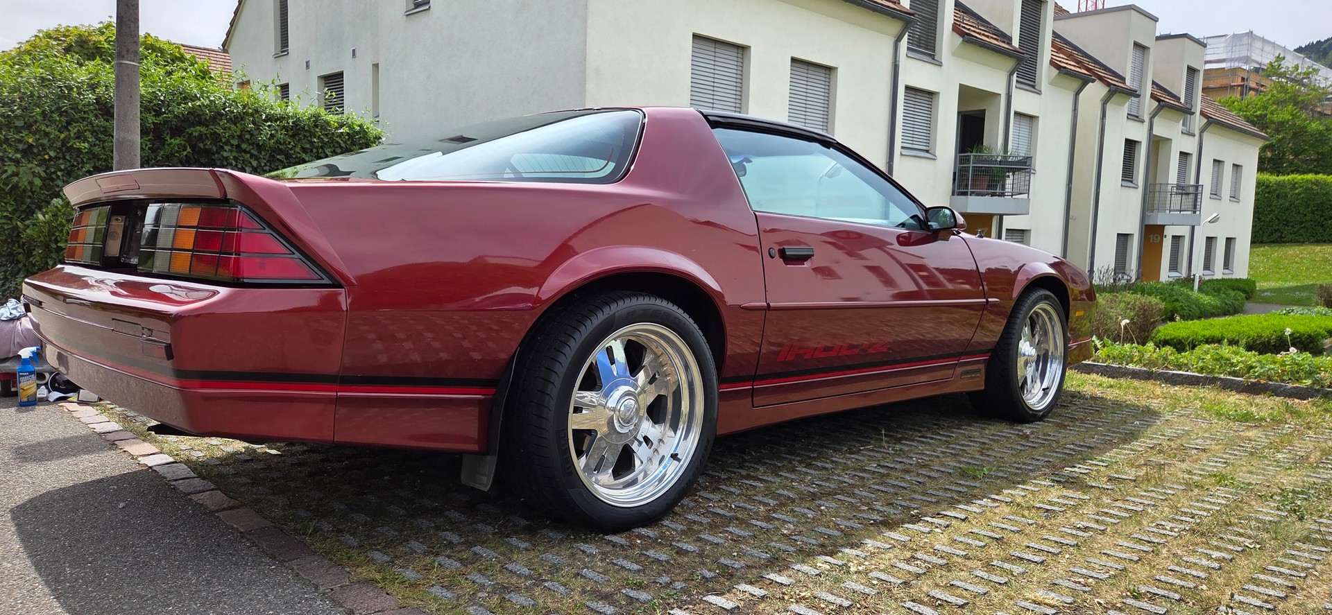 CHEVROLET irocz28 5.7 V8-image-1