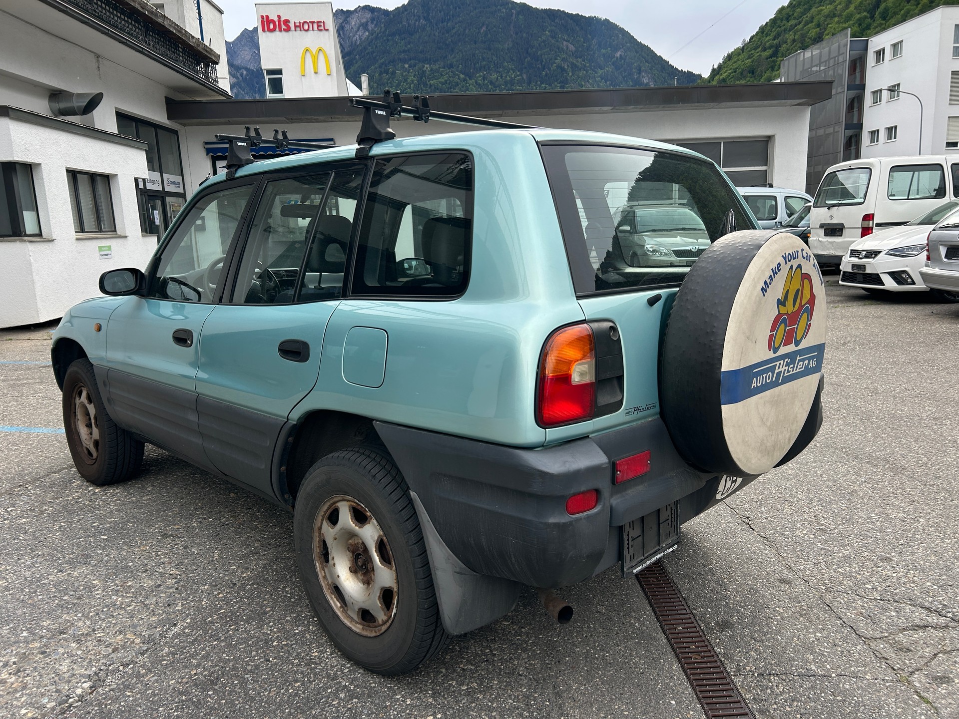 TOYOTA RAV-4-image-3