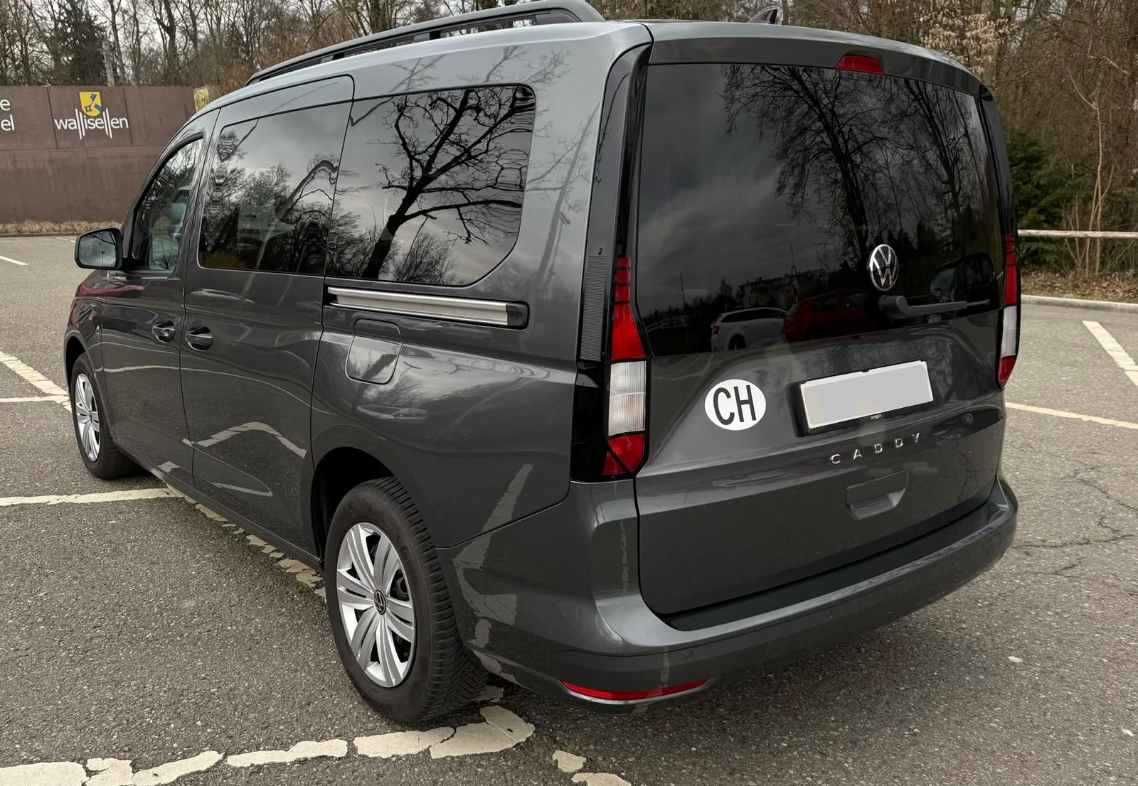 VW Caddy, 1.5 TSI Liberty Maxi DSG, mit Garantie-image-1