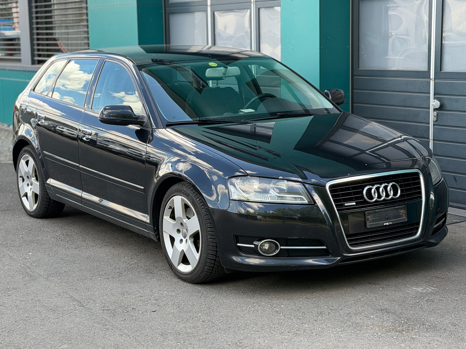 AUDI A3 Sportback 2.0 TDI Ambiente quattro-image-0