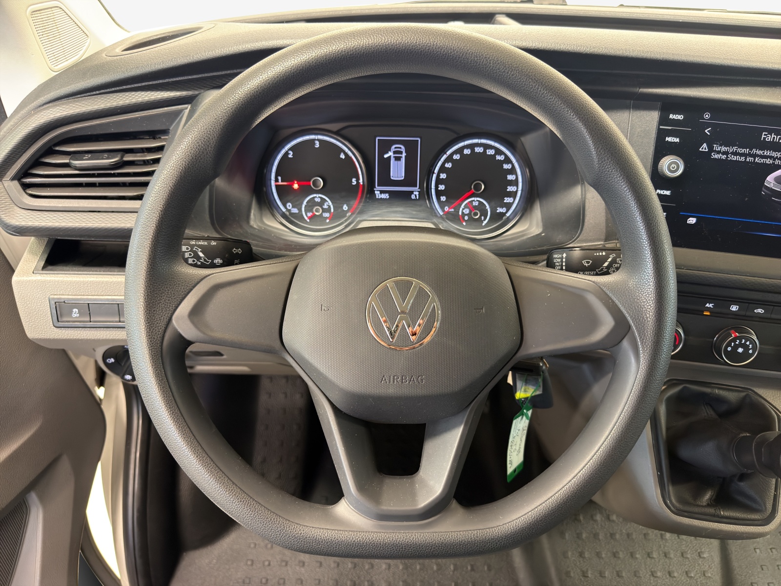 VW T6.1 2.0 TDI 4Motion-image-9