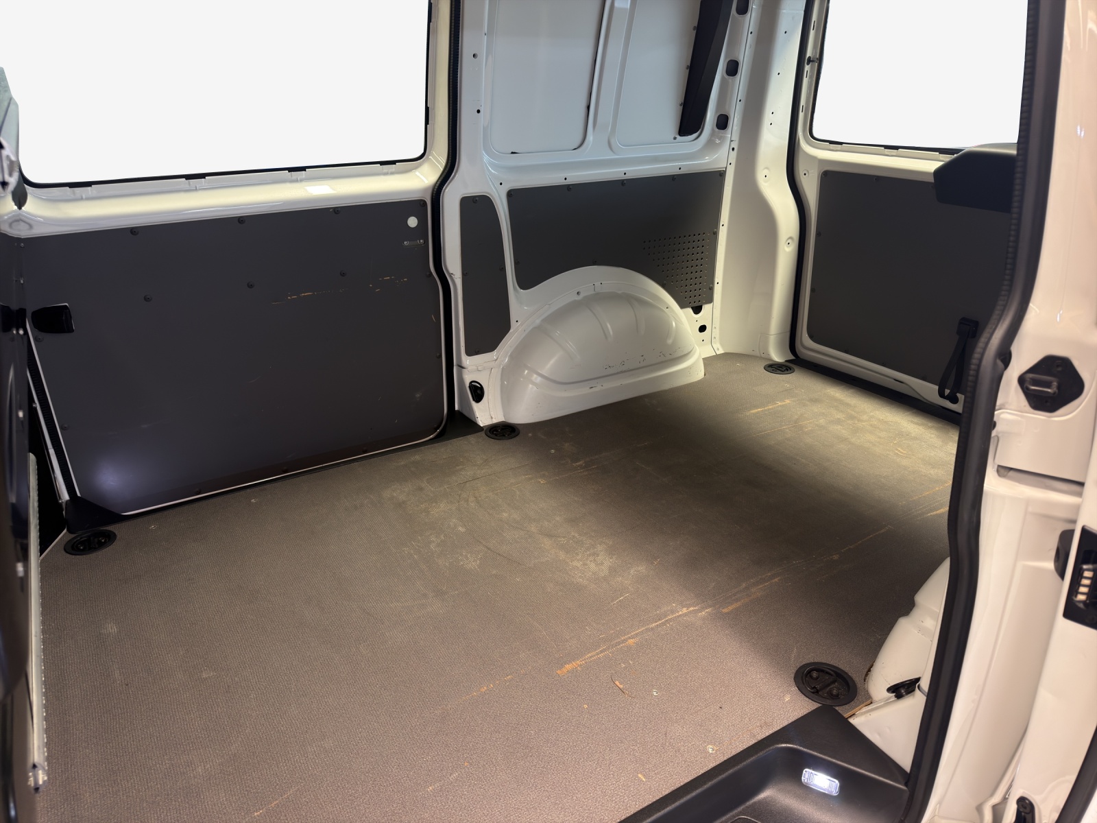 VW T6.1 2.0 TDI 4Motion-image-11