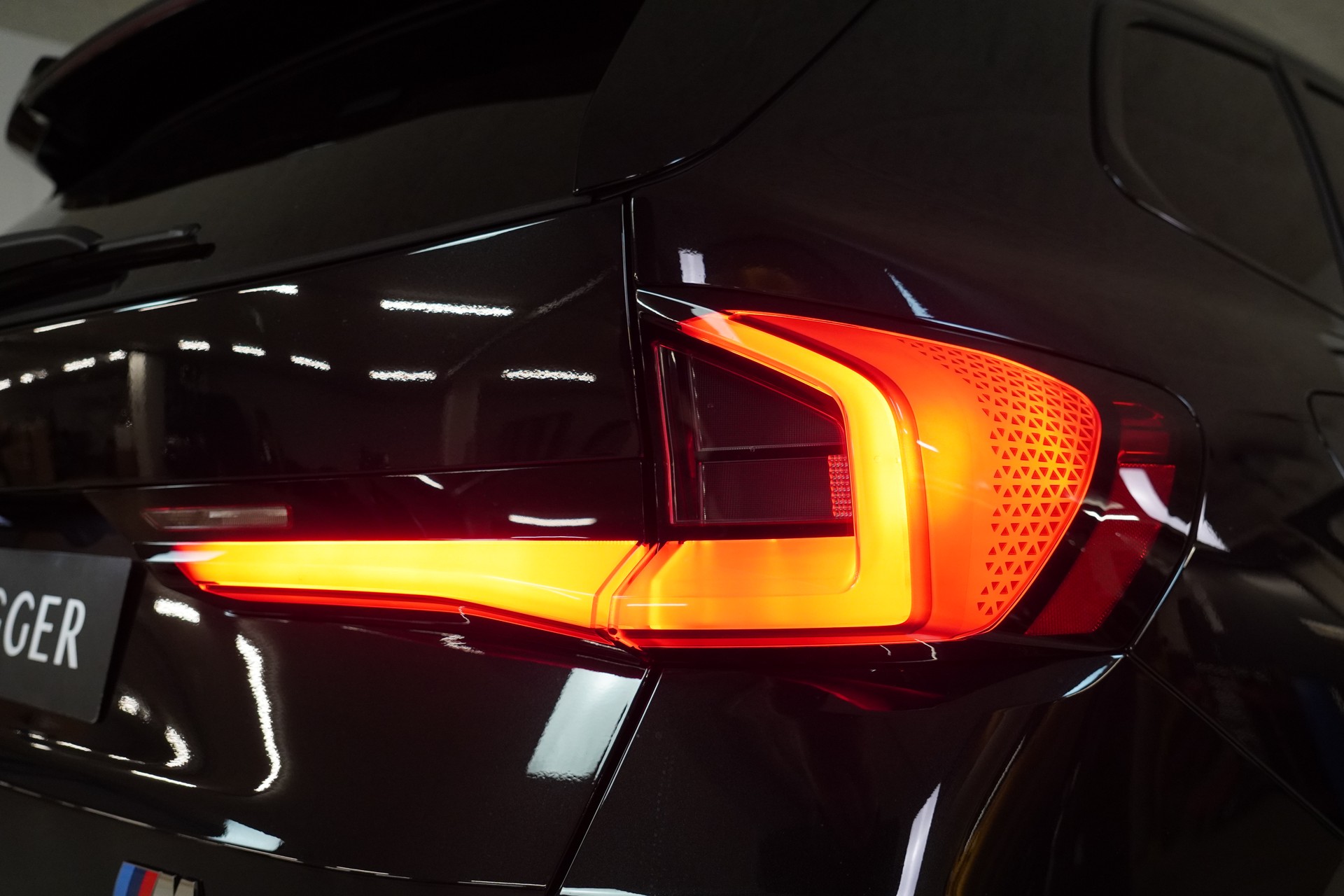 BMW X1 xDrive M35i-image-15