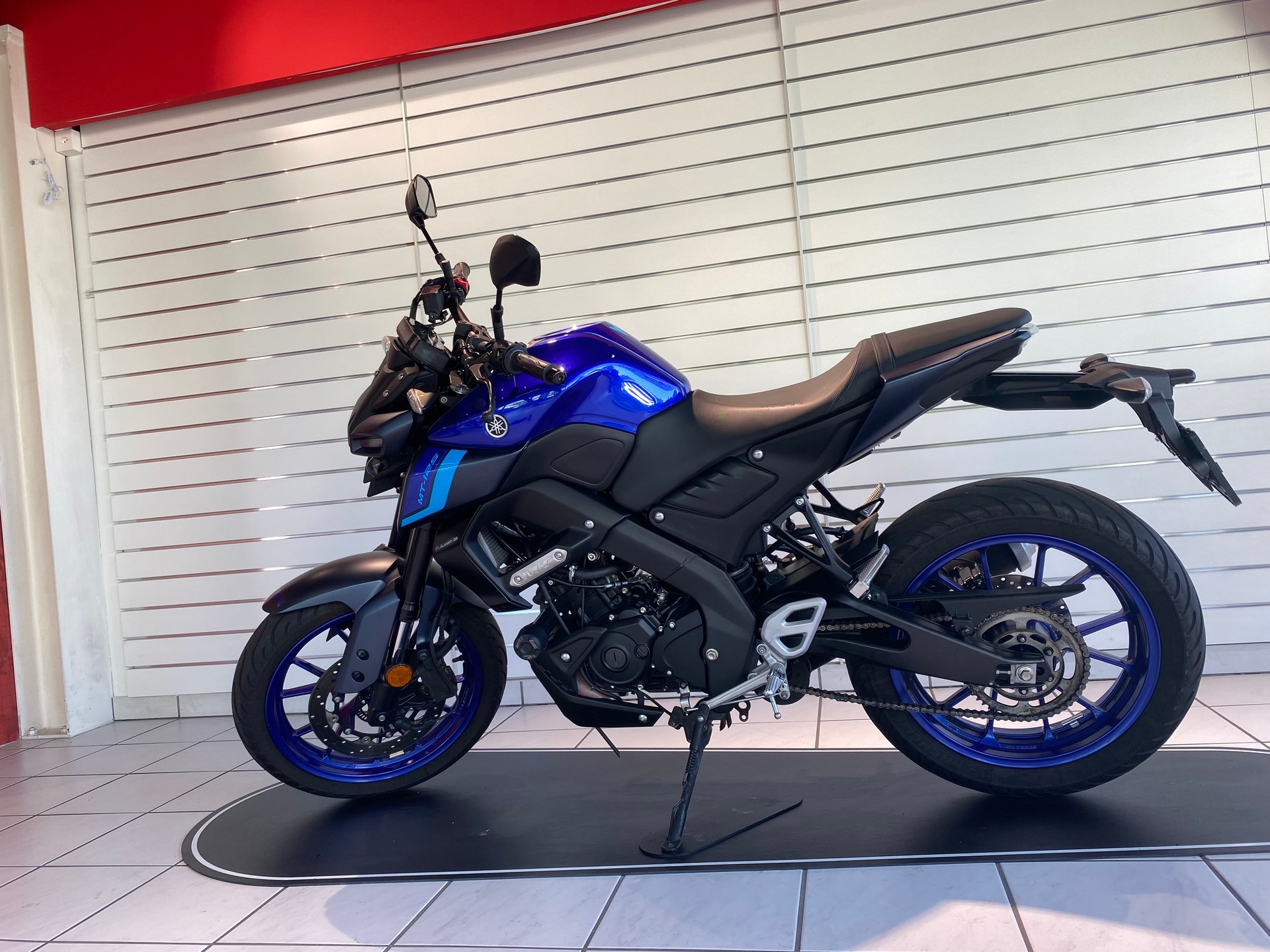 YAMAHA MT-125 ABS