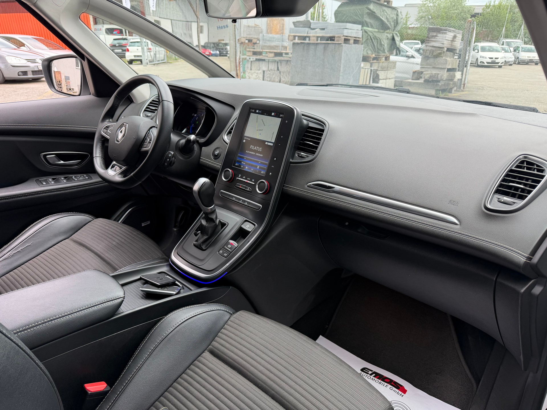 RENAULT Grand Scénic 1.3 16V Turbo Zen EDC-image-8