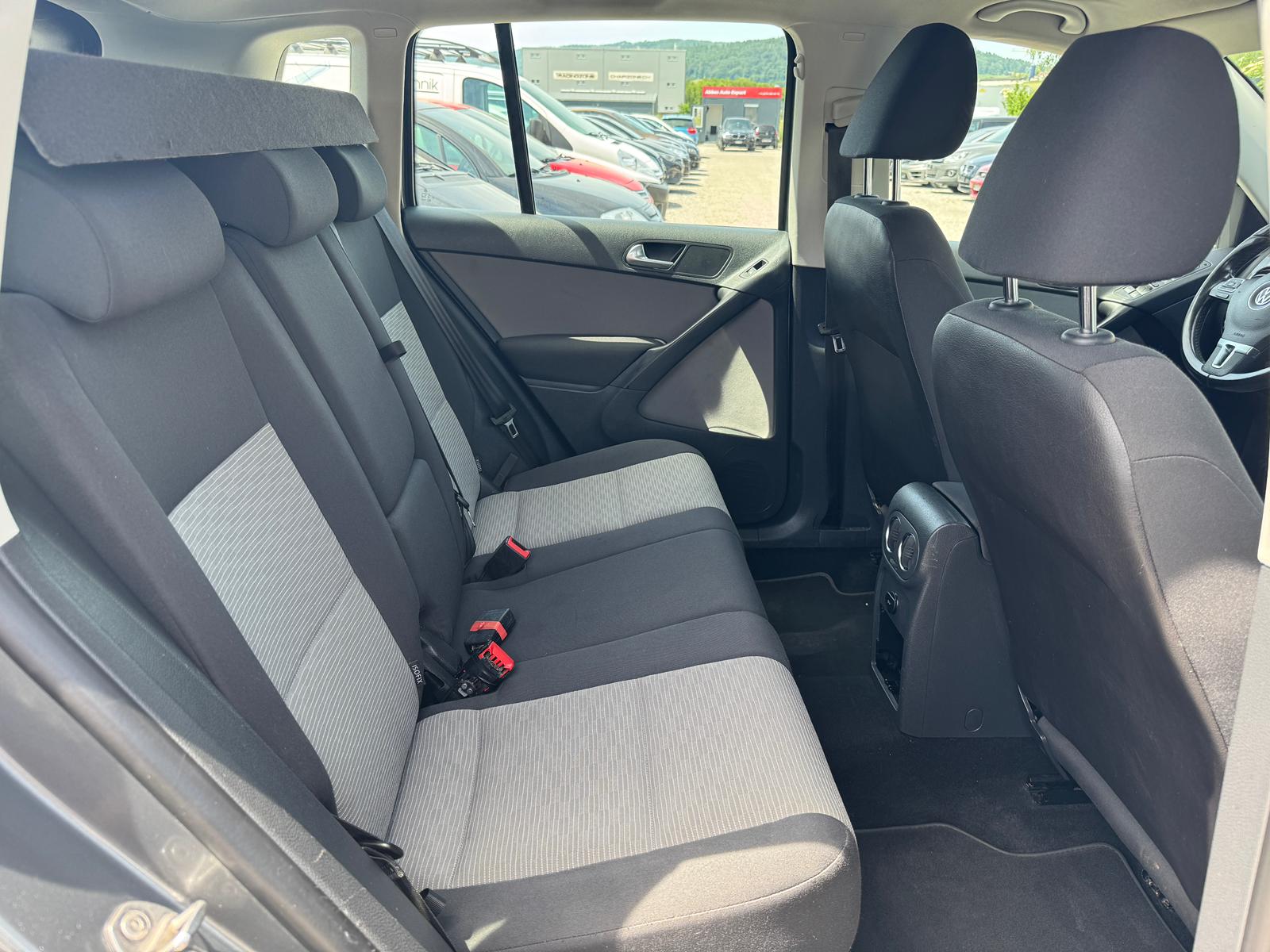 VW Tiguan 2.0 TDI BlueMotion Track&Field 4Motion DSG-image-12