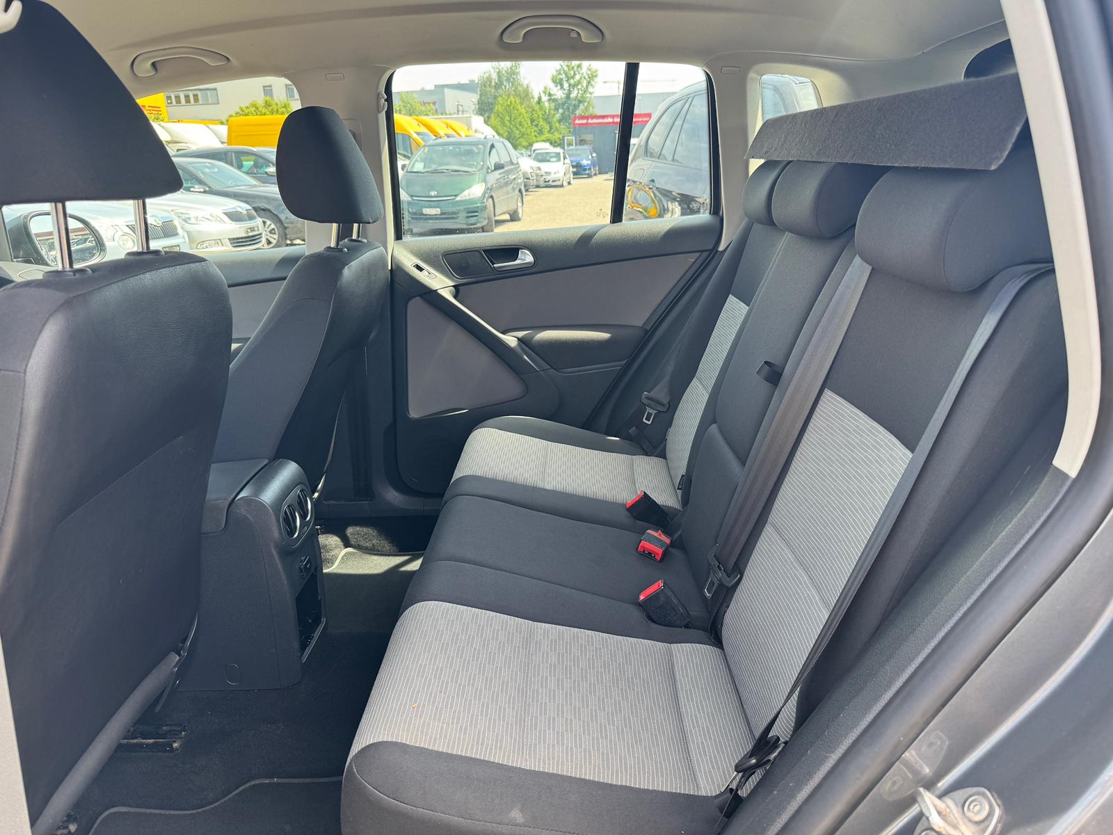 VW Tiguan 2.0 TDI BlueMotion Track&Field 4Motion DSG-image-11