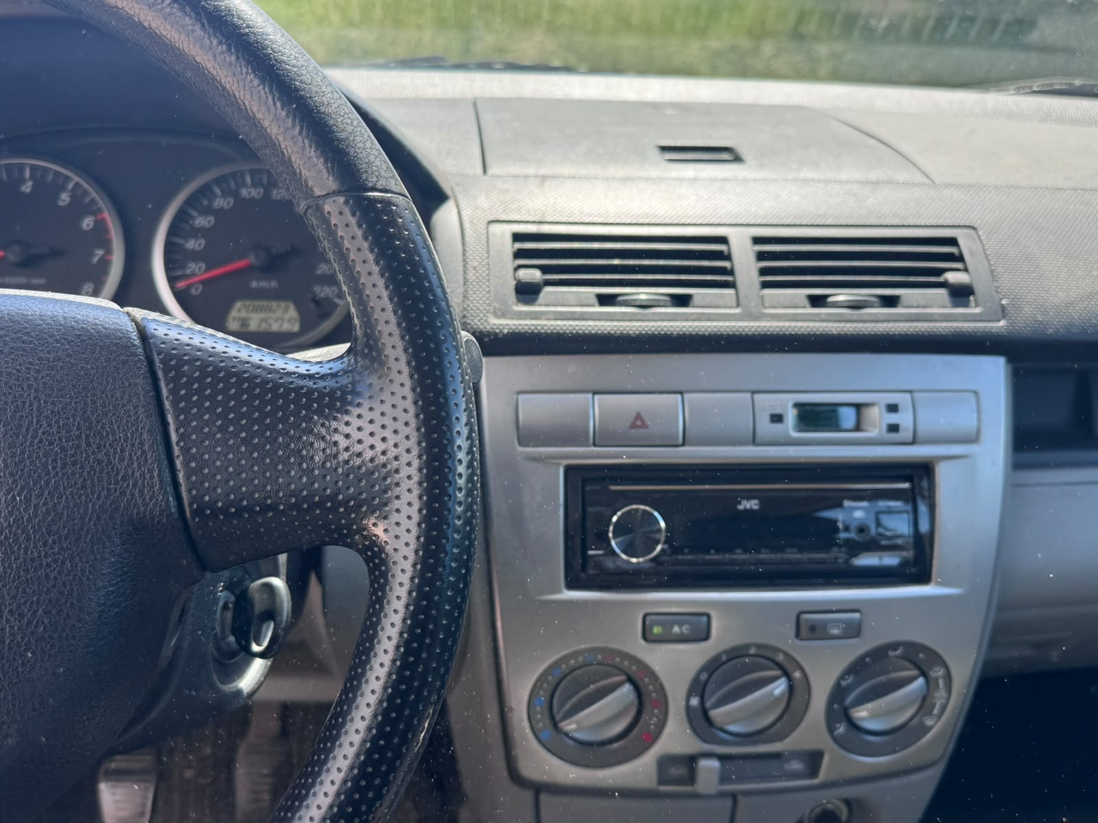 MAZDA 2 1.25i 16V Confort-image-7