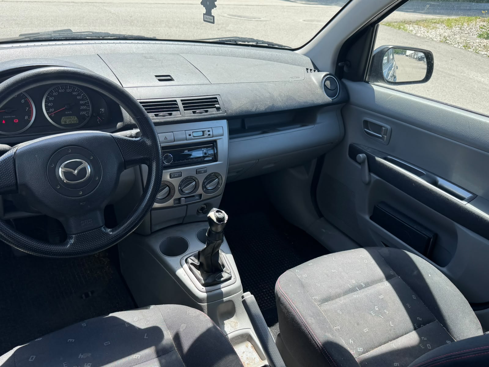 MAZDA 2 1.25i 16V Confort-image-13