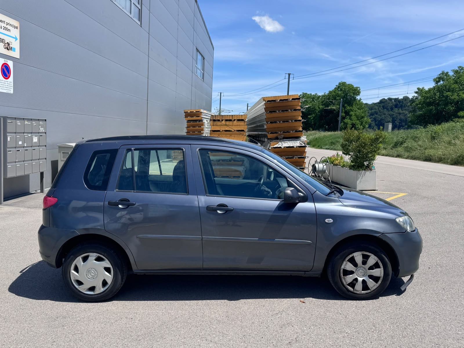 MAZDA 2 1.25i 16V Confort-showroom-element-1
