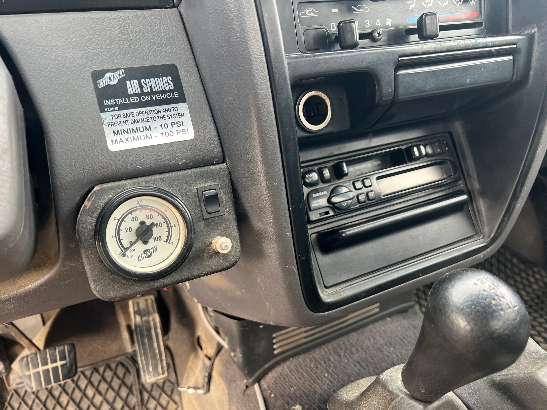 NISSAN King Cab 2.5TDi 4x4-image-15