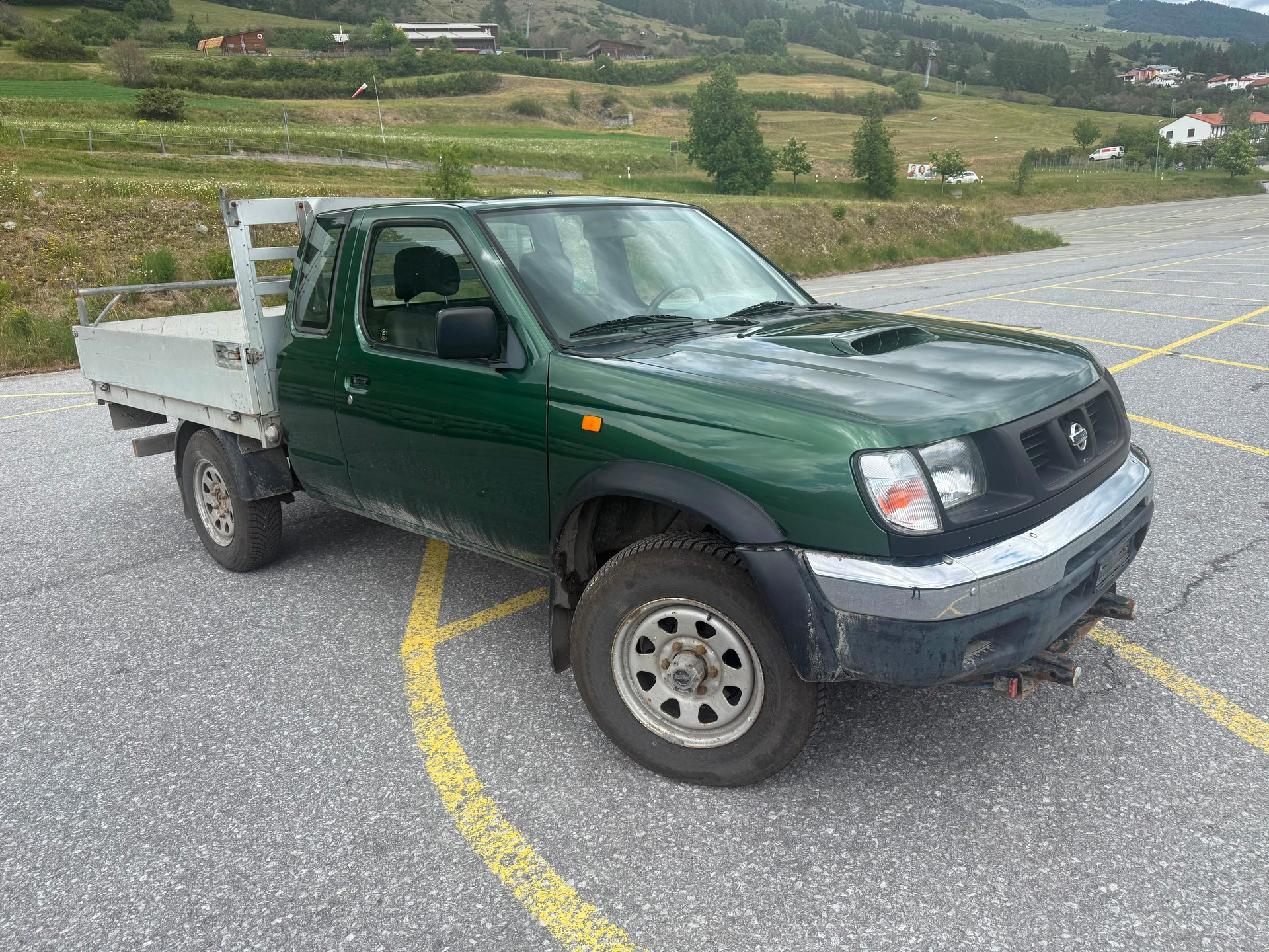 NISSAN King Cab 2.5TDi 4x4-showroom-element-2