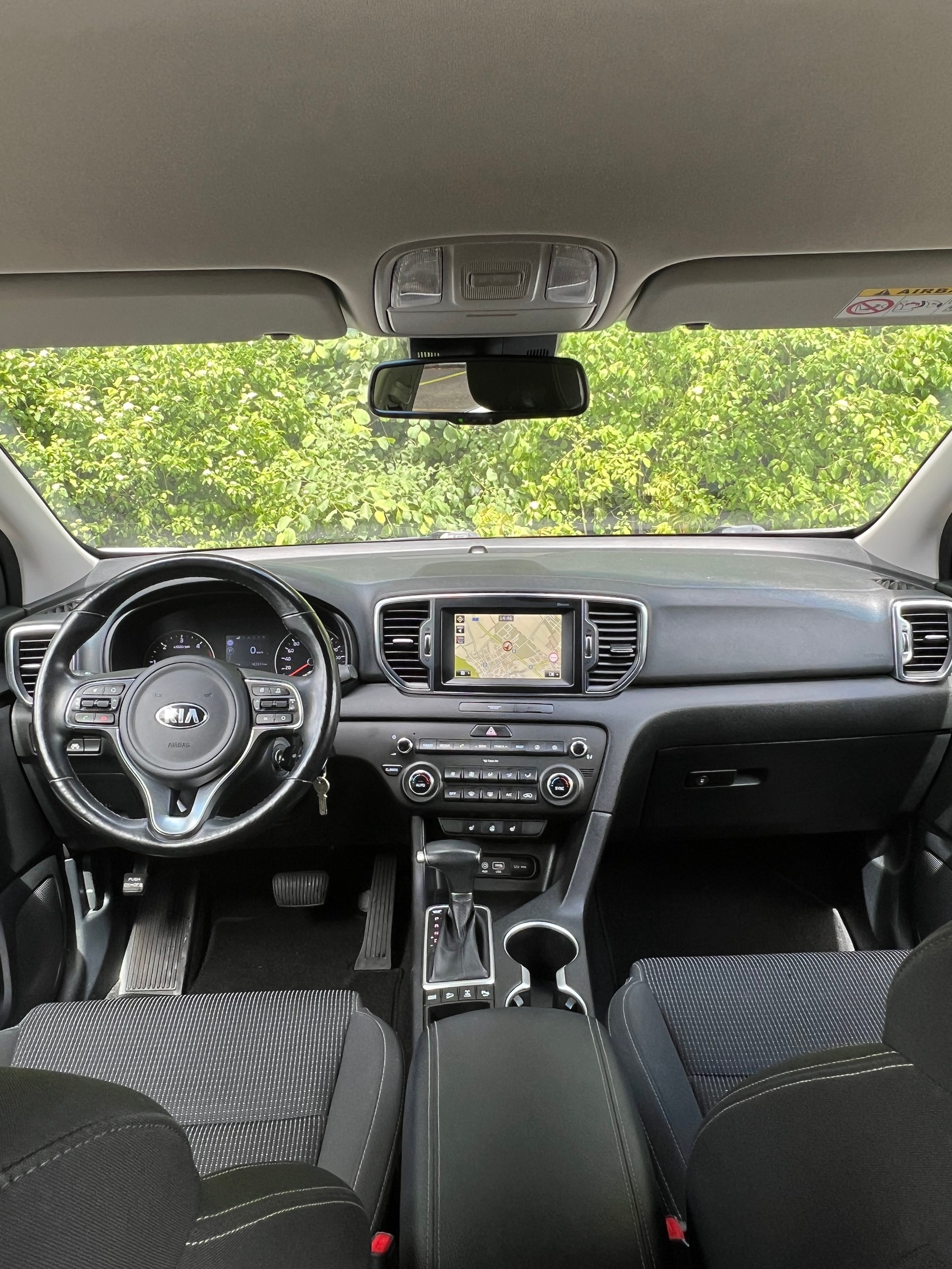 KIA Sportage 2.0 CRDi Trend-image-14