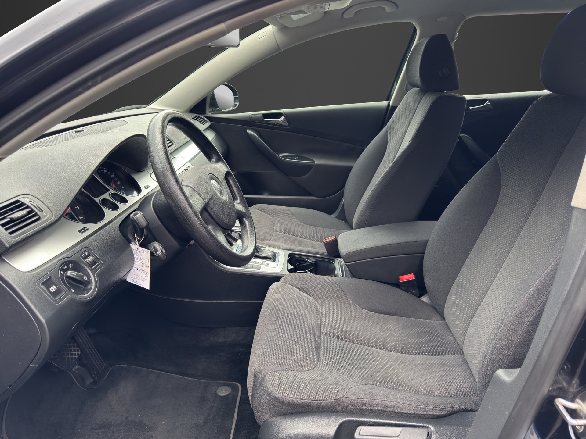 VW Passat Variant 1.8 TSI Comfortline Tiptronic-image-12