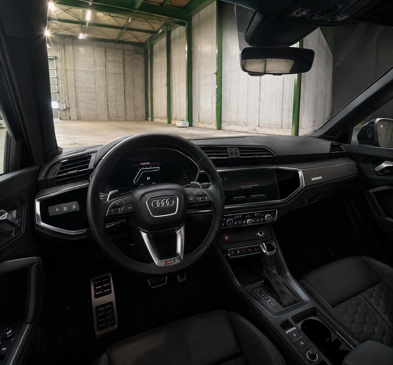 AUDI 2.5 TFSI quattro S-Tronic-image-3