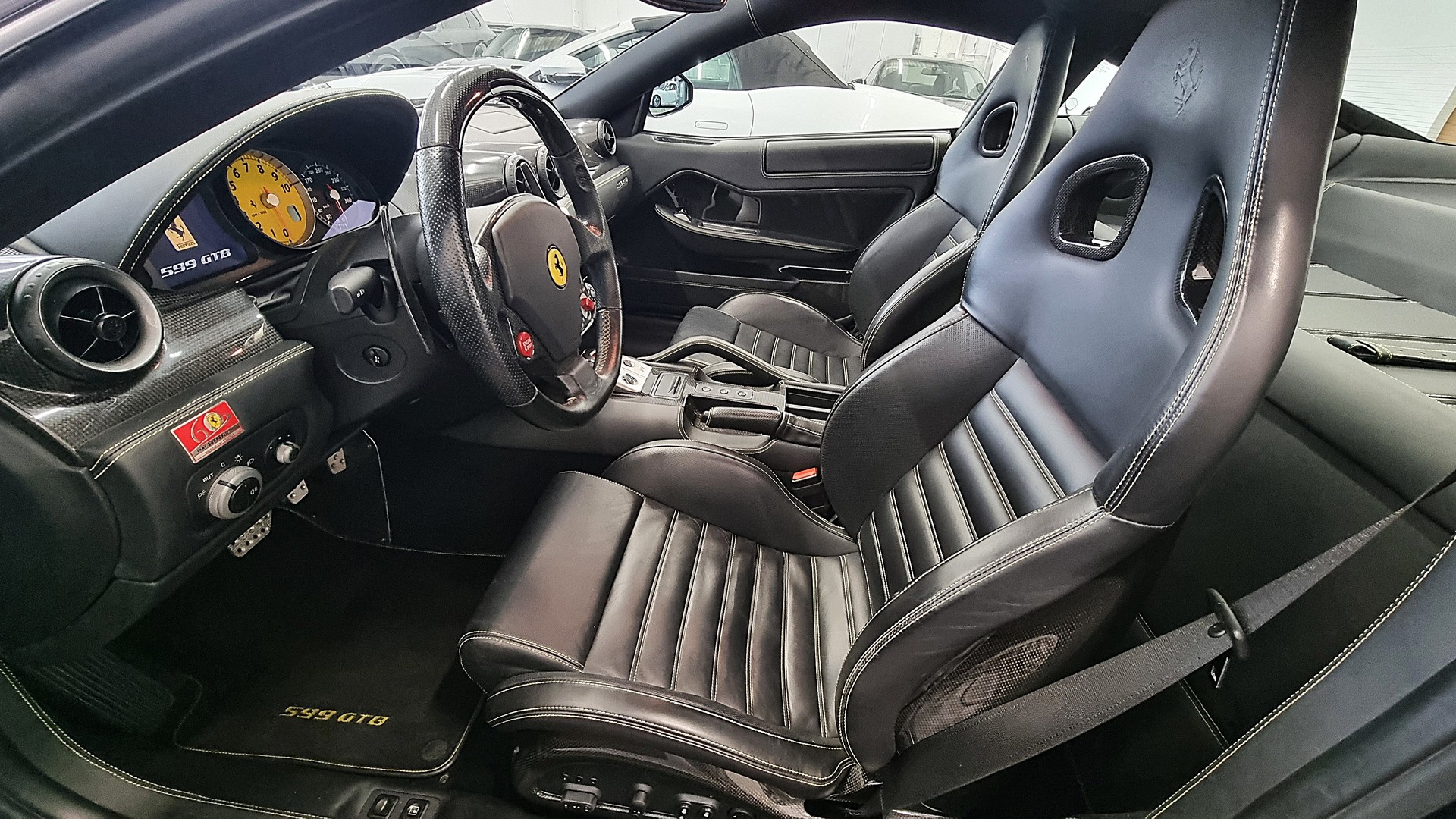 FERRARI 599 GTB FIORANO-image-9