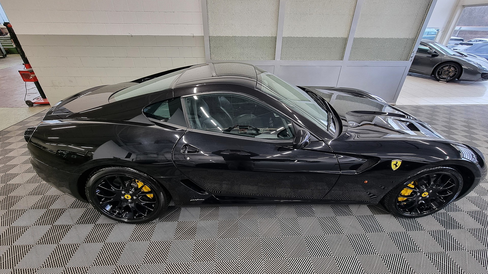 FERRARI 599 GTB FIORANO-image-4