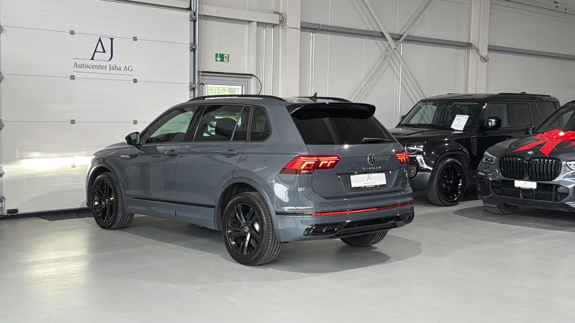 VW Tiguan 2.0TSI R-Line 4Motion DSG (CH) Black Style-image-24