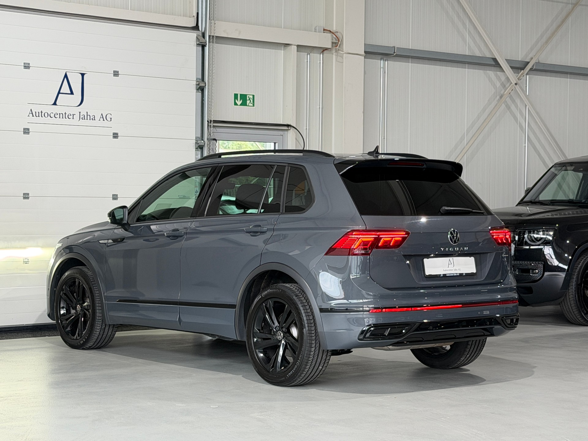 VW Tiguan 2.0TSI R-Line 4Motion DSG (CH) Black Style-image-23