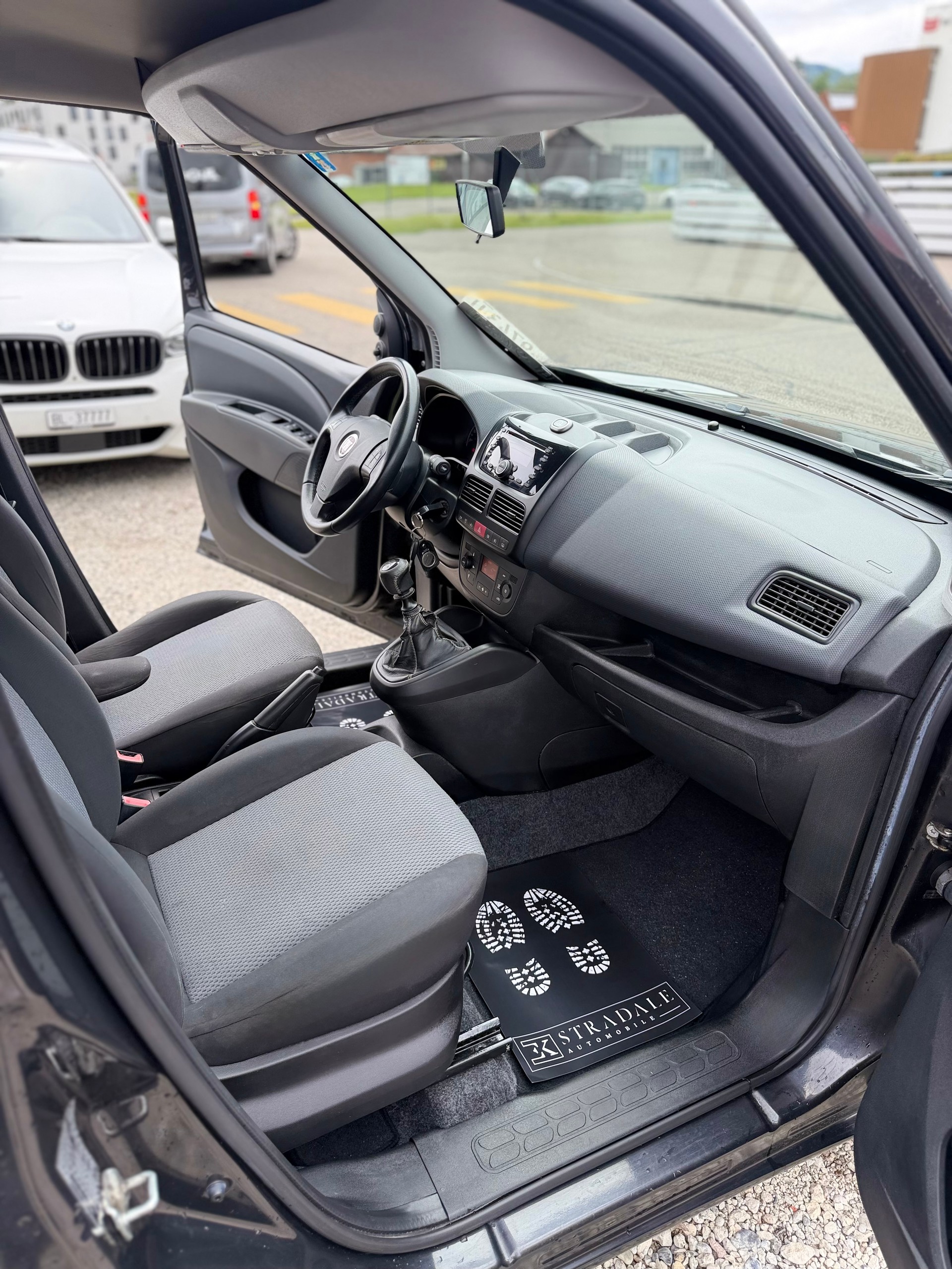 FIAT Doblò 1.4 Dynamic-image-12