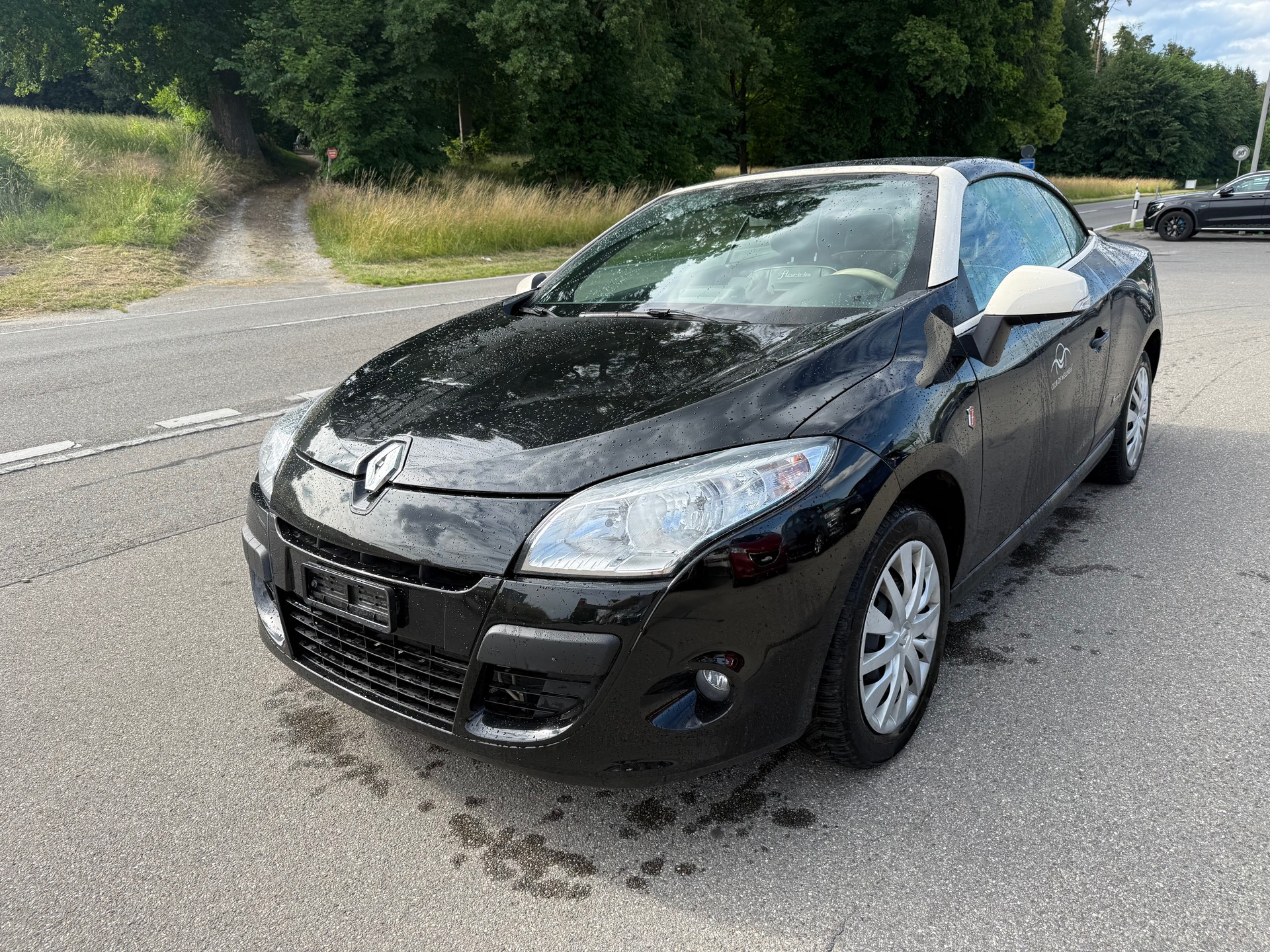 RENAULT Mégane CC 2.0 16V GT Line CVT-image-0