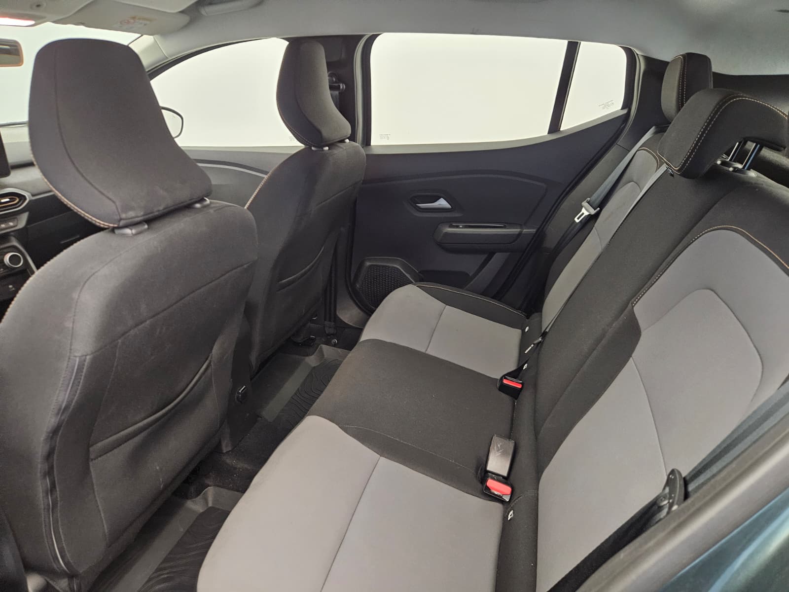 DACIA Sandero Stepway TCe 90 Expression CVT-image-12