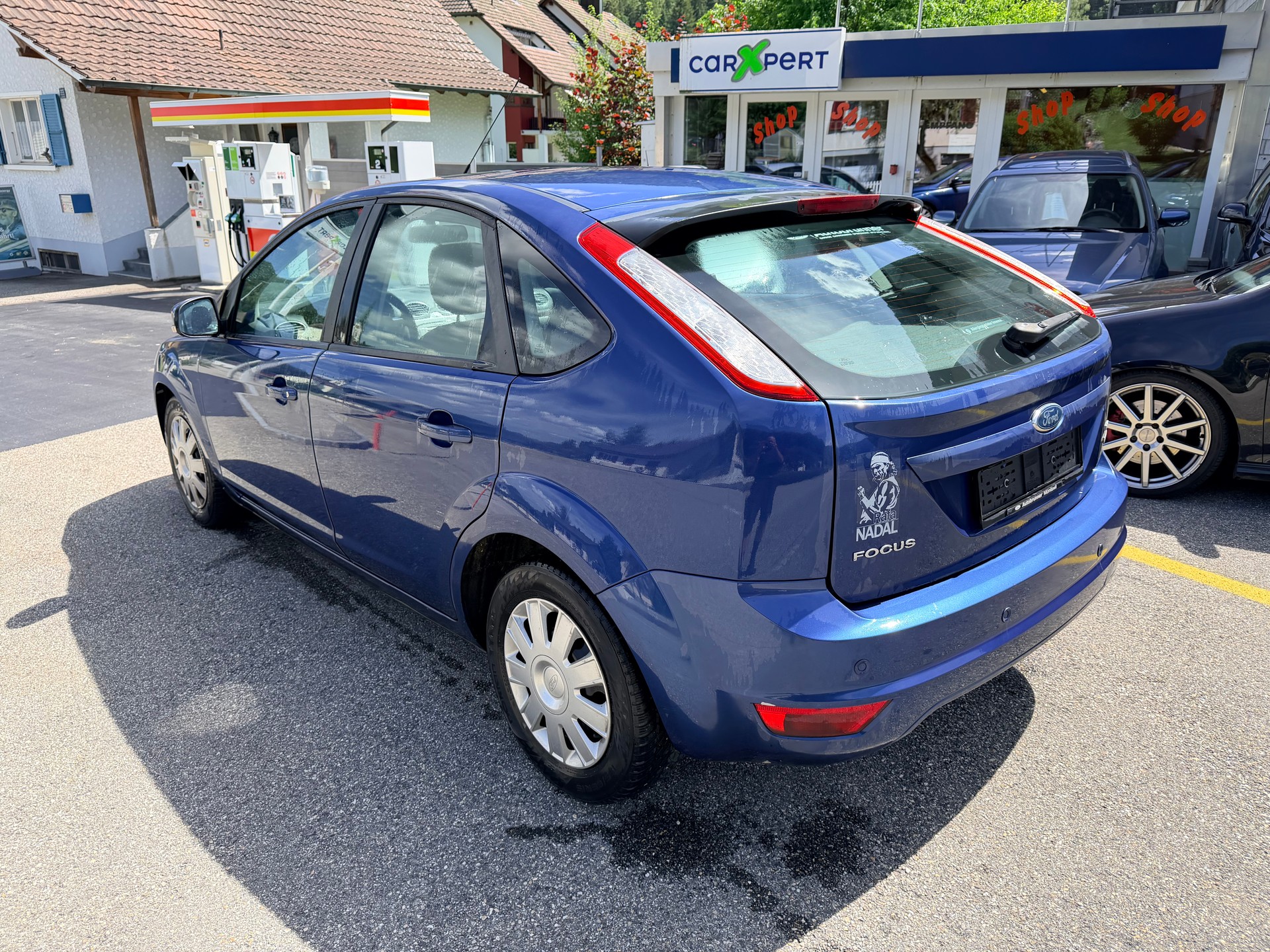 FORD Focus 1.8i Flexifuel Ambiente-image-3