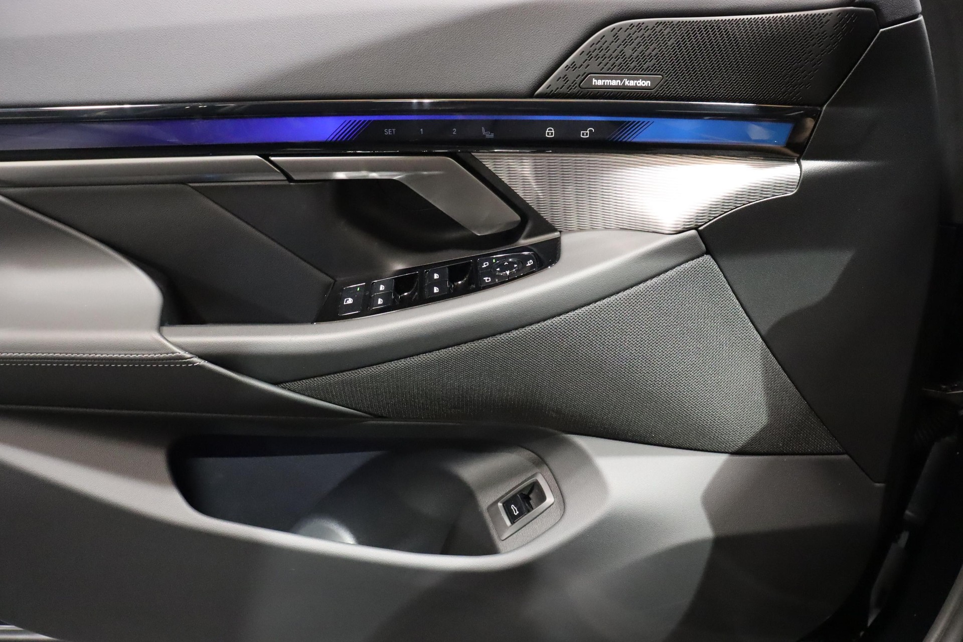 BMW 520d xDrive Touring-image-19