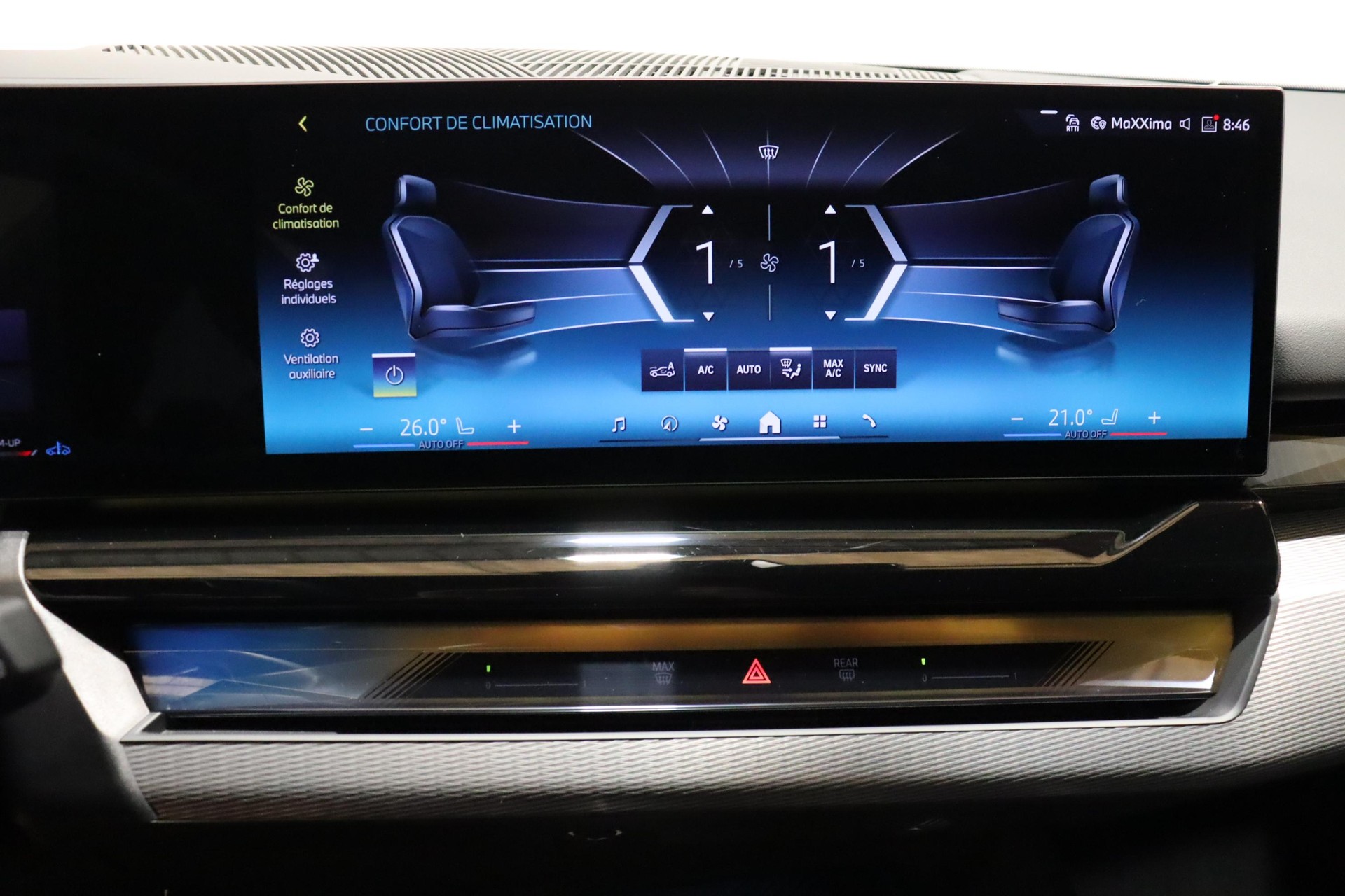 BMW 520d xDrive Touring-image-14