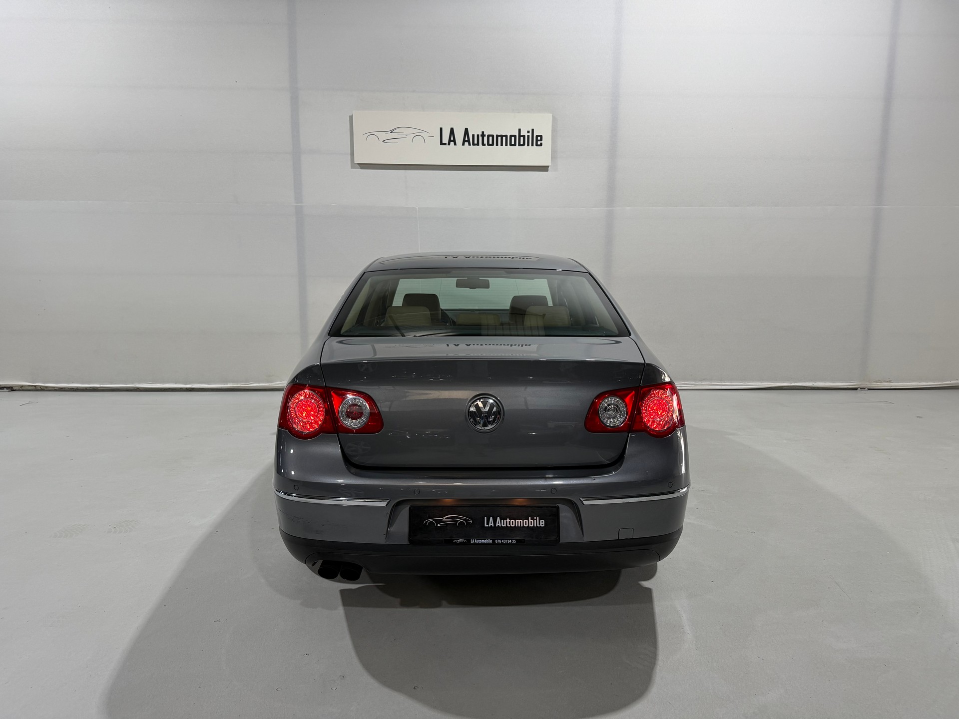 VW Passat 2.0 FSI Highline-image-7