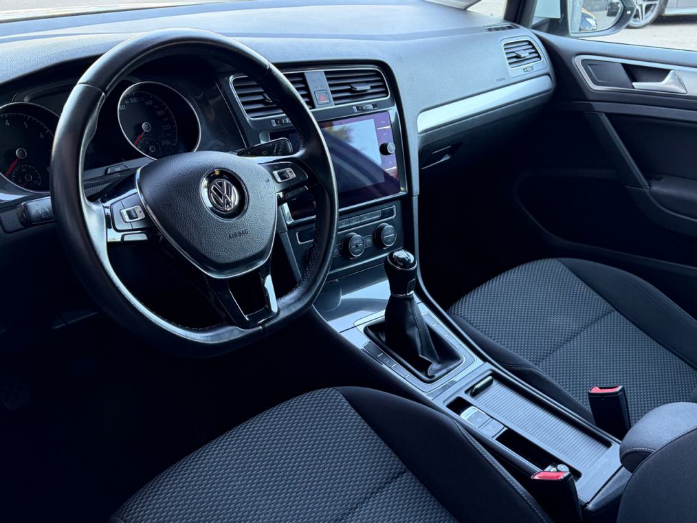 VW Golf 1.0 TSI Trendline-image-3
