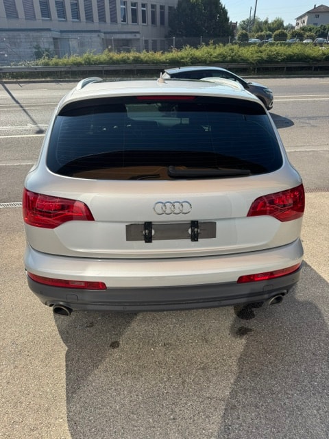 AUDI Q7 3.0 TDI quattro tiptronic-image-4