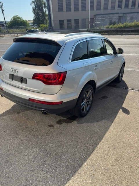 AUDI Q7 3.0 TDI quattro tiptronic-image-5