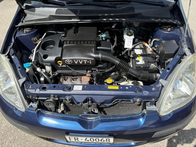TOYOTA Yaris 1.3 Linea Sol-image-6