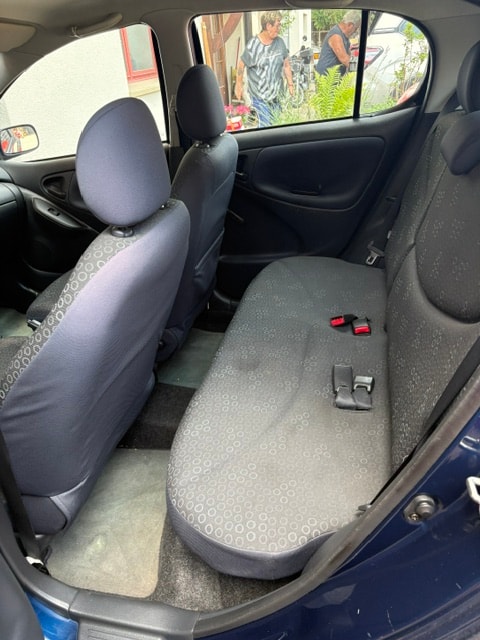 TOYOTA Yaris 1.3 Linea Sol-image-9