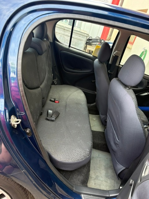 TOYOTA Yaris 1.3 Linea Sol-image-11