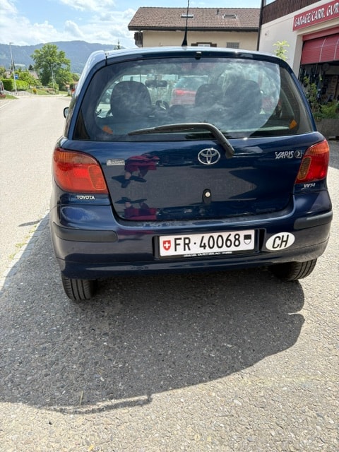 TOYOTA Yaris 1.3 Linea Sol-image-4