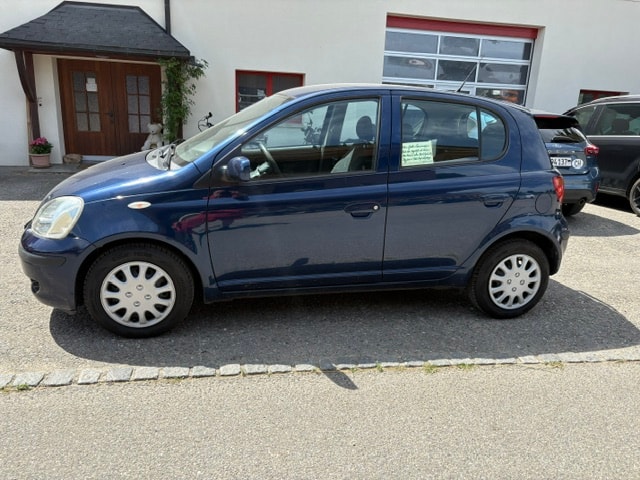 TOYOTA Yaris 1.3 Linea Sol-image-3