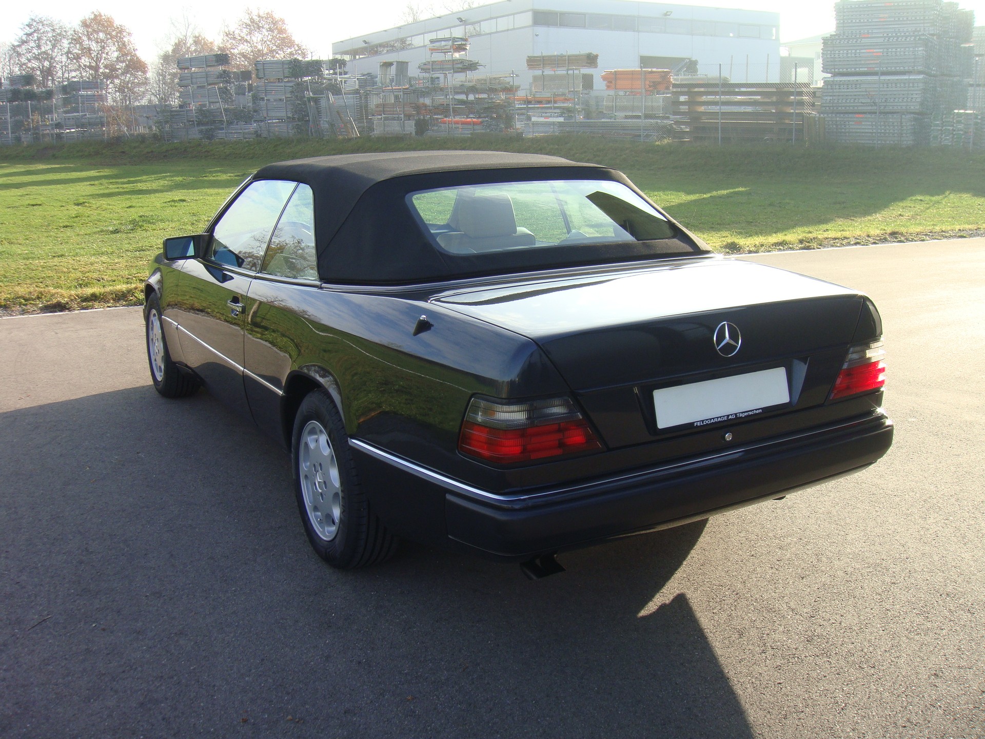 MERCEDES-BENZ 300 CE-24 Cabrio-image-4