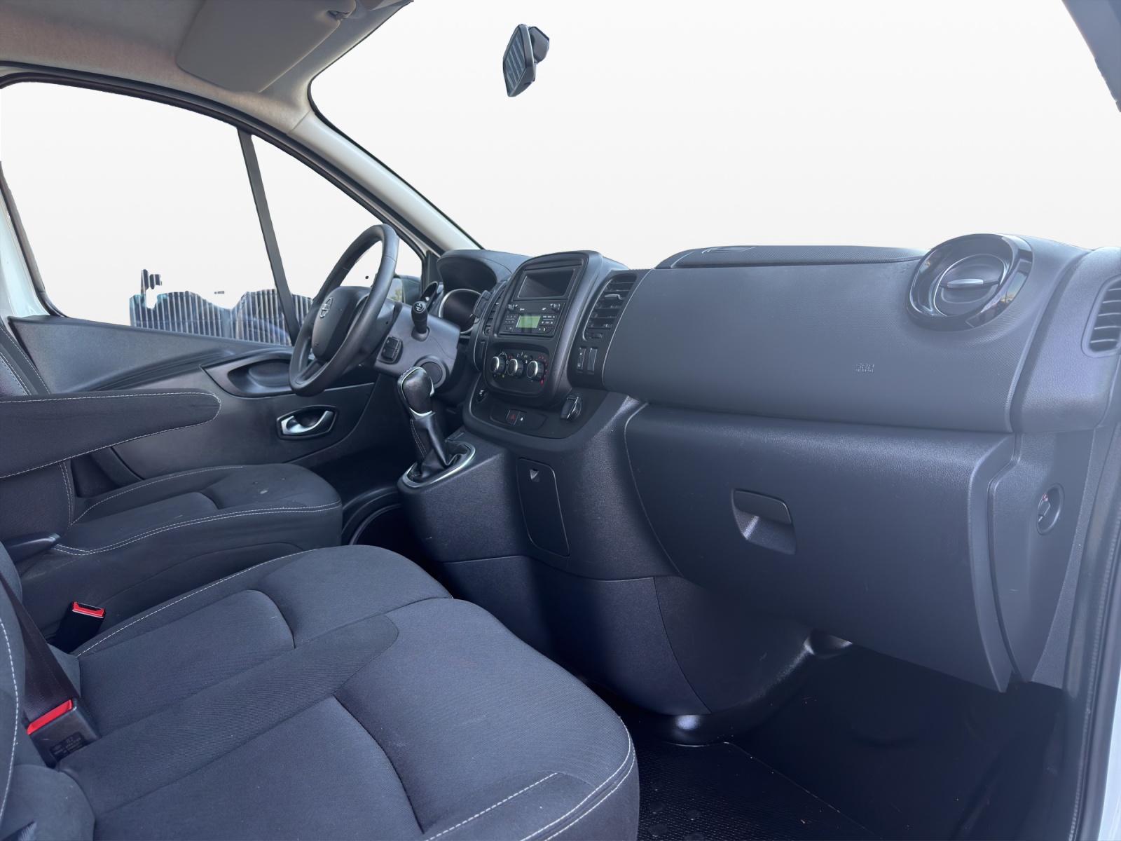NISSAN NV300 dCi 145 2.9 L2H1 Comfort DCT-image-17