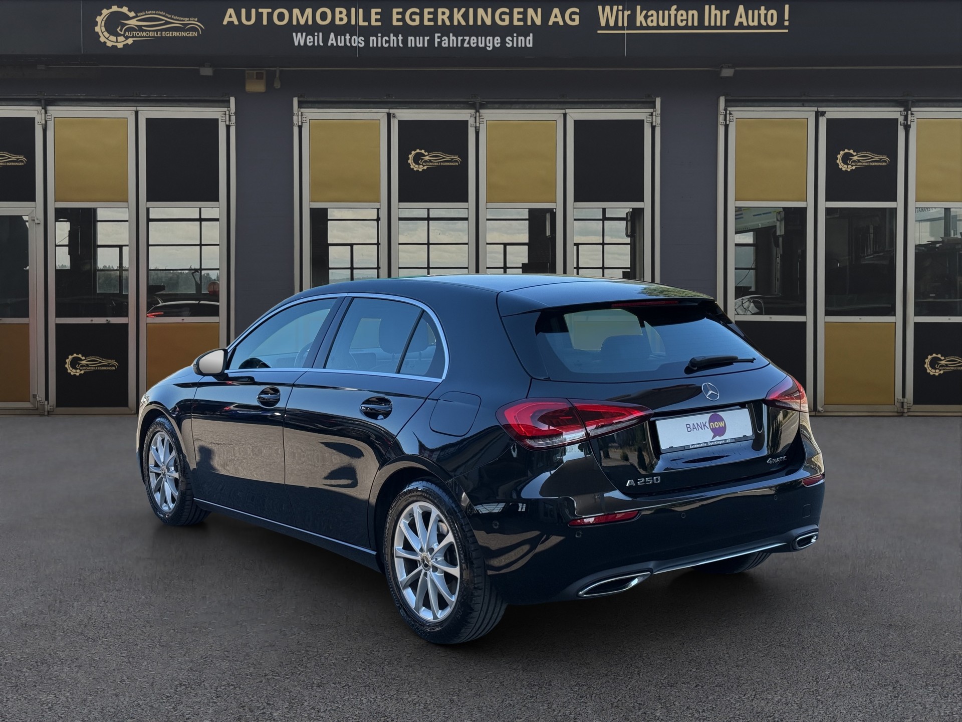 MERCEDES-BENZ A 250 4Matic Progressive 7G-DCT-image-6