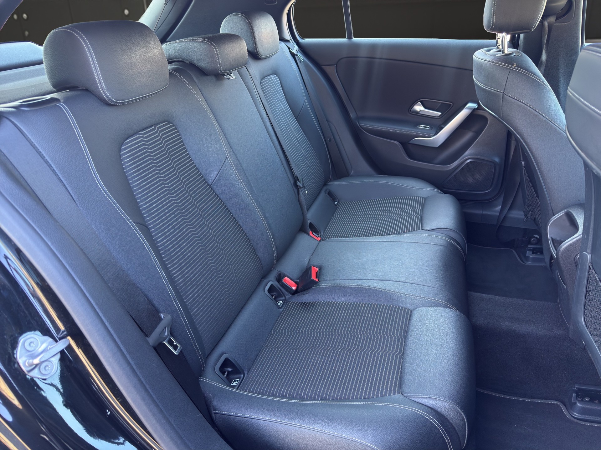 MERCEDES-BENZ A 250 4Matic Progressive 7G-DCT-image-12