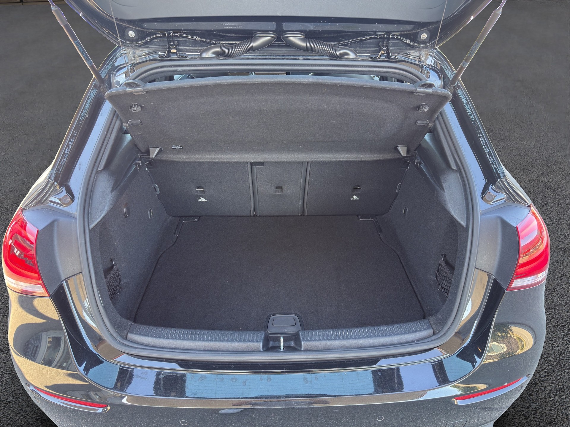 MERCEDES-BENZ A 250 4Matic Progressive 7G-DCT-image-13