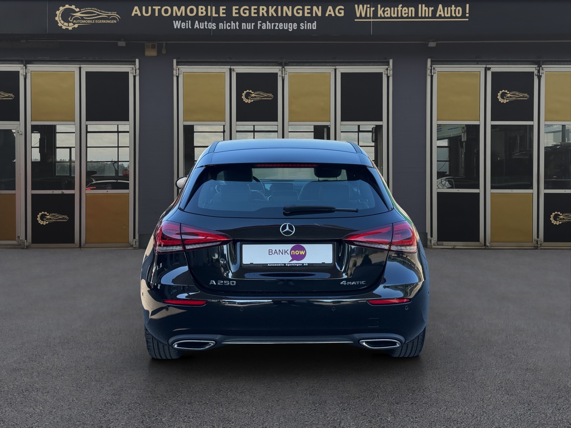 MERCEDES-BENZ A 250 4Matic Progressive 7G-DCT-image-5