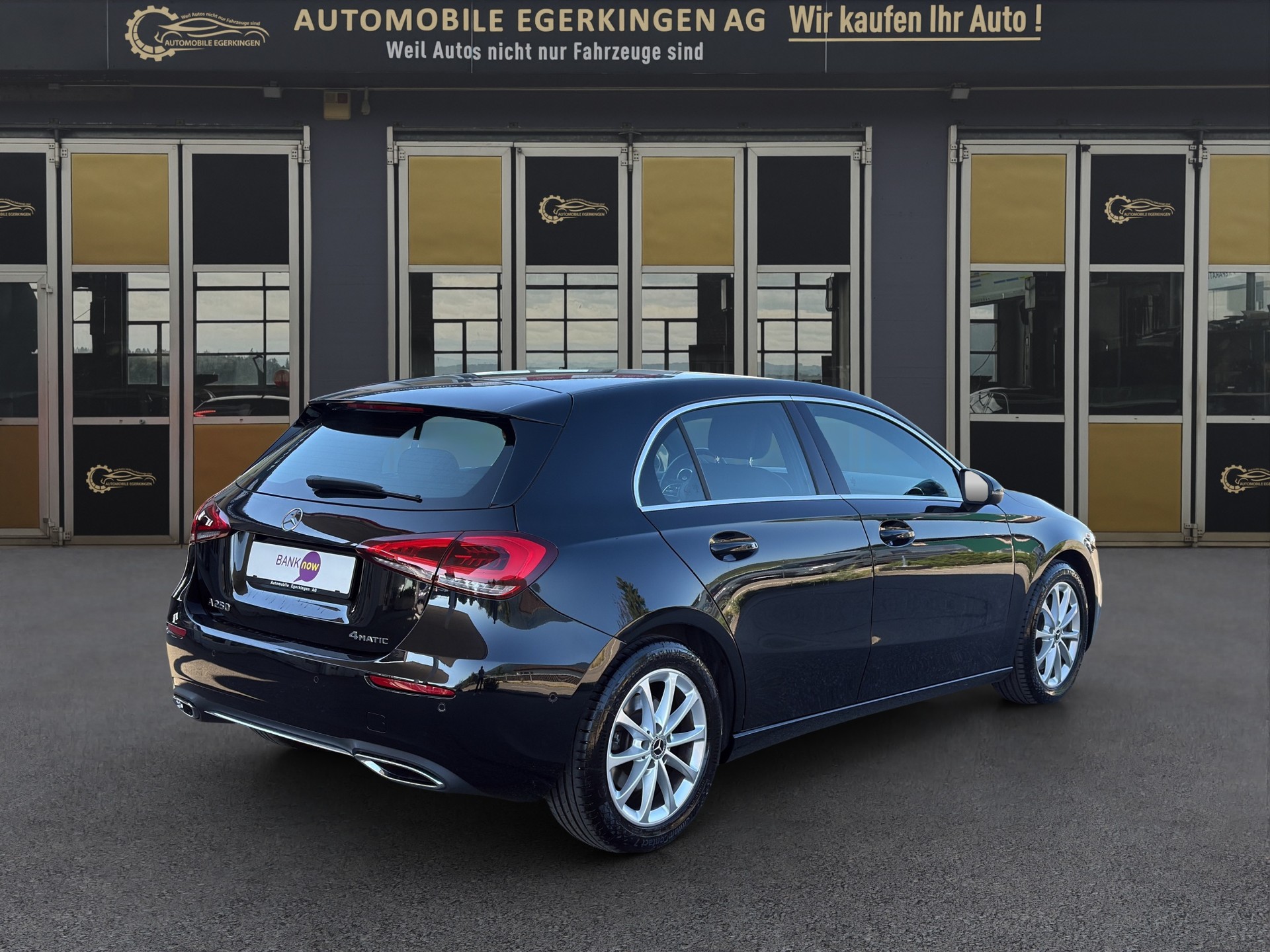 MERCEDES-BENZ A 250 4Matic Progressive 7G-DCT-image-4