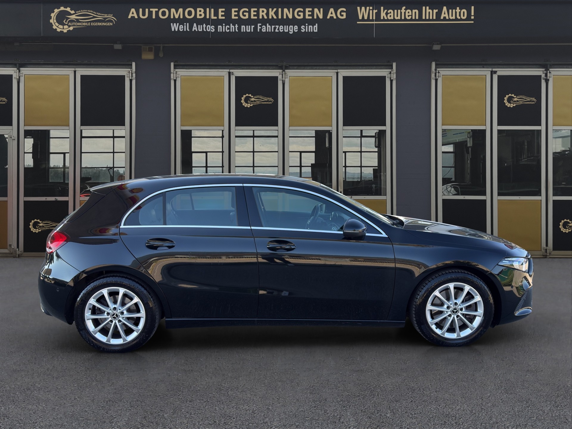 MERCEDES-BENZ A 250 4Matic Progressive 7G-DCT-image-3